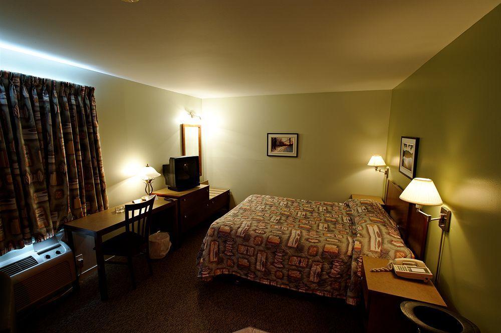 Motel Le Transit Mont-Saint-Hilaire Exterior photo